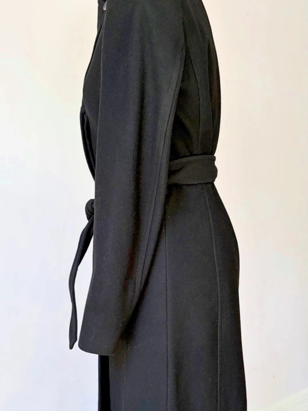 Excellent condition Black Belted High Collar Babaton ‘The Connor Coat Size S - Picture 4 of 9